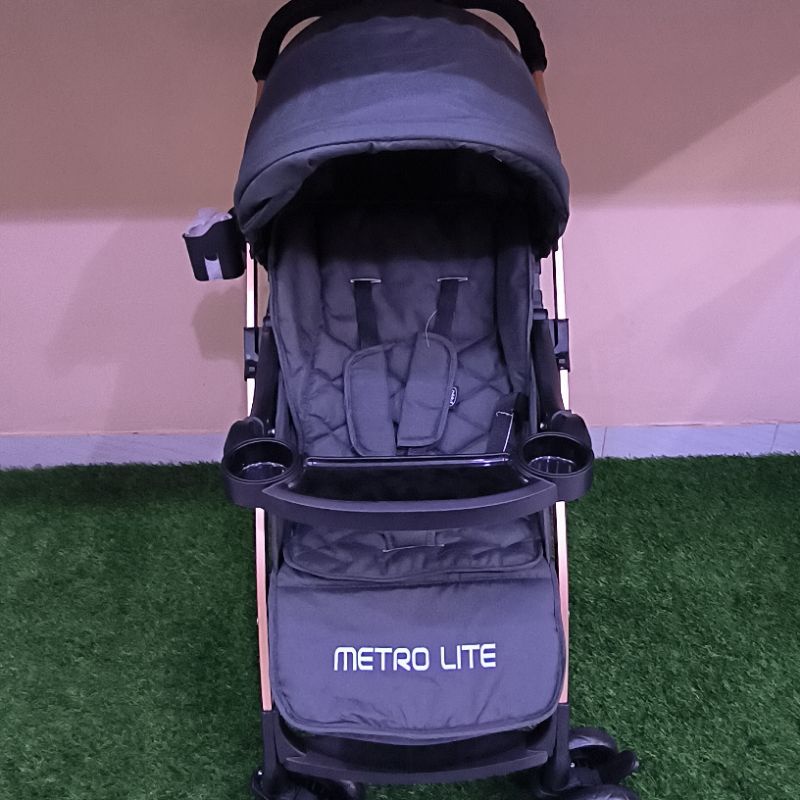 baby stroller / kereta bayi / pliko baby stroller / metro lite