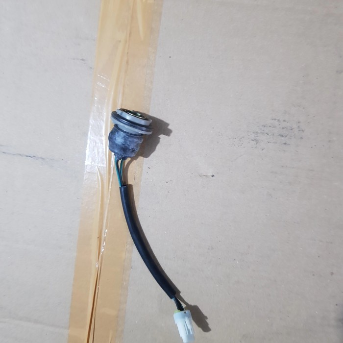 Terlaris Soket Lampu Sen Depan Mobil Panther Kanan& Kiri