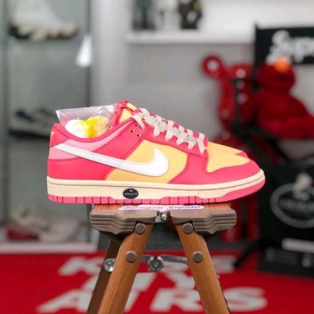 Nike Dunk Low &quot;Strawberry Peach Cream&quot;