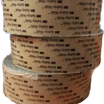 

Safety Walk Tape 3M 610 Bla Hitam/ Anti Licin/ Anti Slip 2"X18 M.