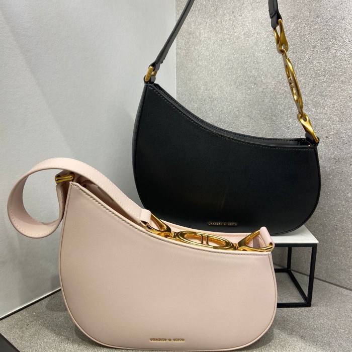 FLASH SALE TAS SELEMPANG WANITA CHARLES & KEITH ORIGINAL STORE 55 TERBARU