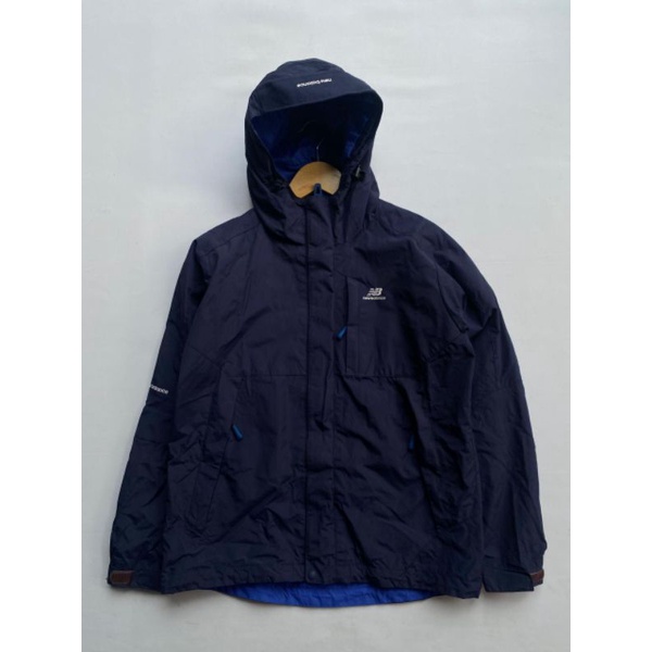 jaket outdoor gorpcore new balance sz 90 M