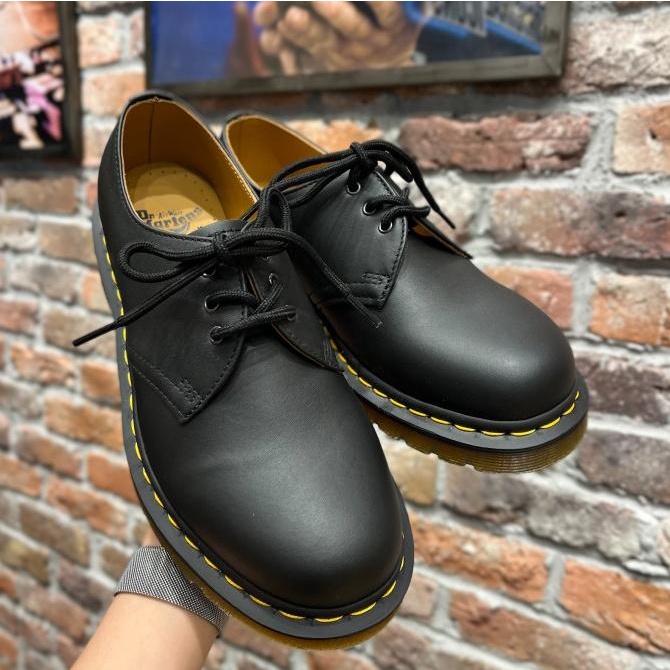 Sepatu Dr. Martens 1461 Black Nappa