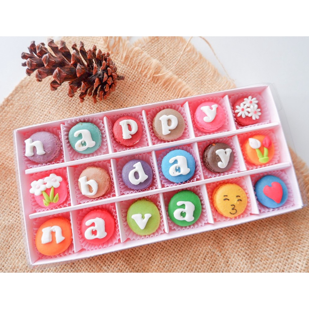 

Model baru MACARON GIFT 18PCS 46