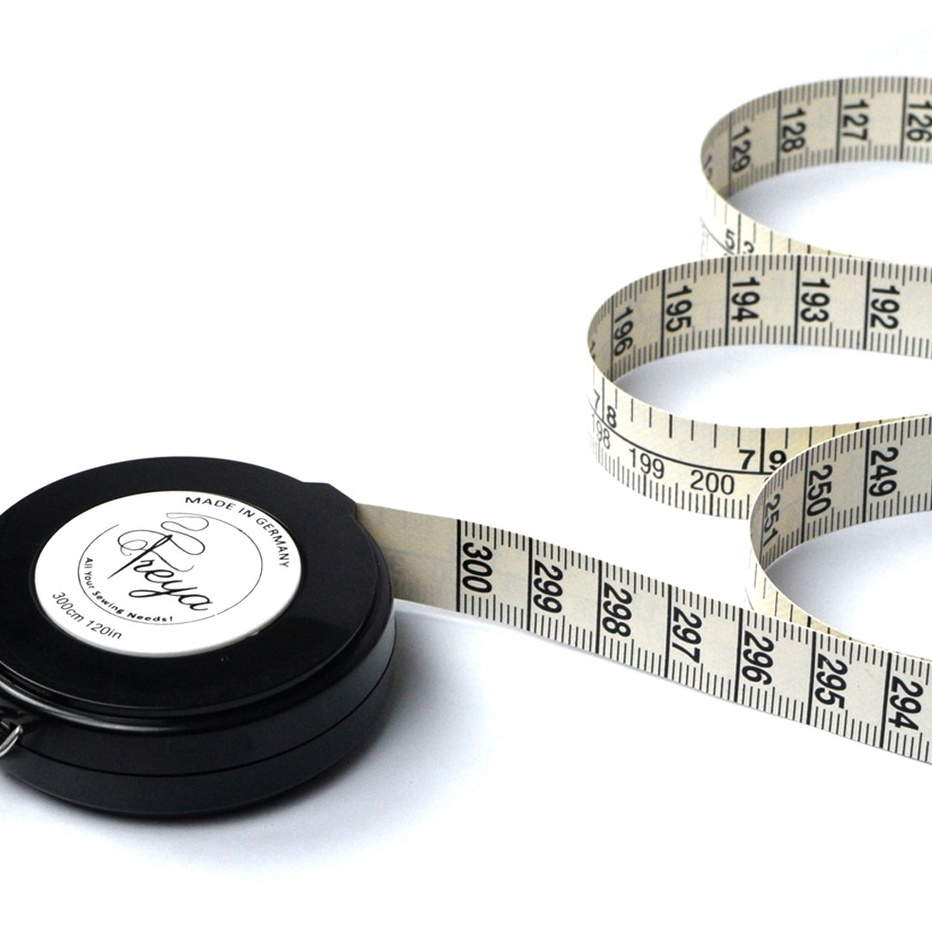 

[KODE PRODUK ARPGP4095] FREYA RONDO(A) Meteran Roll Jerman Kain-Baju-Badan 300 cm Gulung Tarik