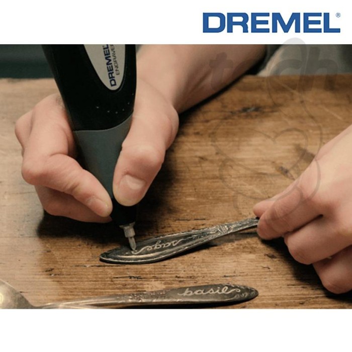 

Terlaris Mesin Ukir Gravir Engraver Dremel 290-1 New!!!