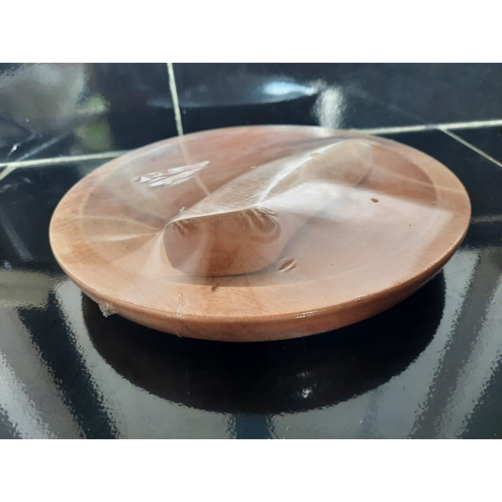 

COBEK KAYU + ULEKAN