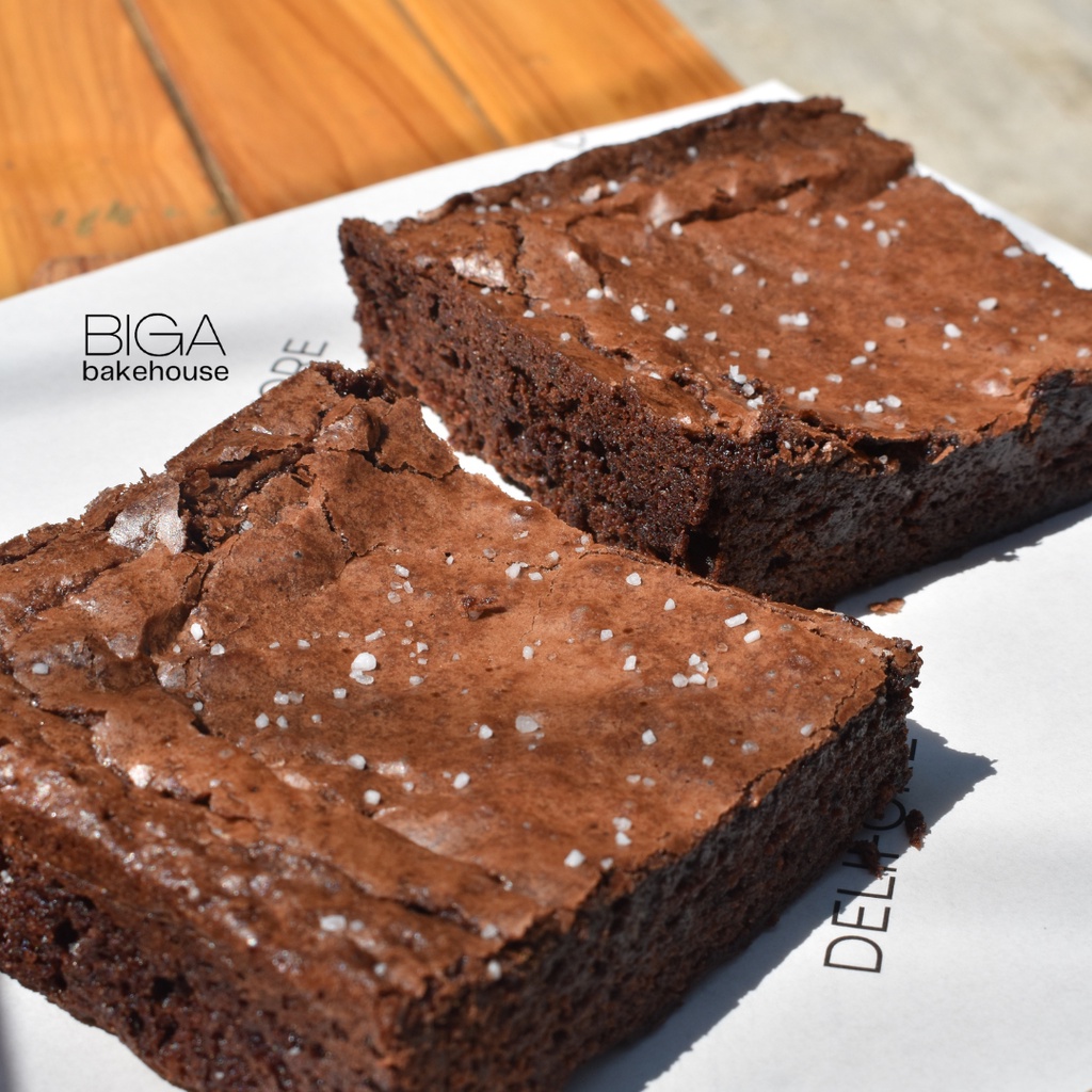 

FUDGY BROWNIES PANGGANG 10X10 BIGA Bakehouse