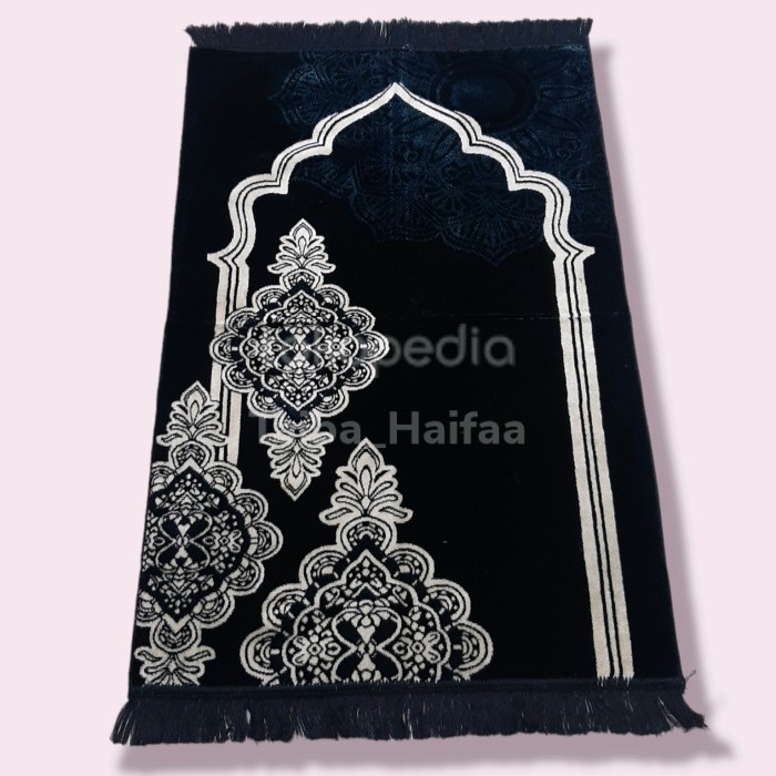 Bestseller Sejadah Hitam Polos Saudi Bludru Tebal Uk Besar