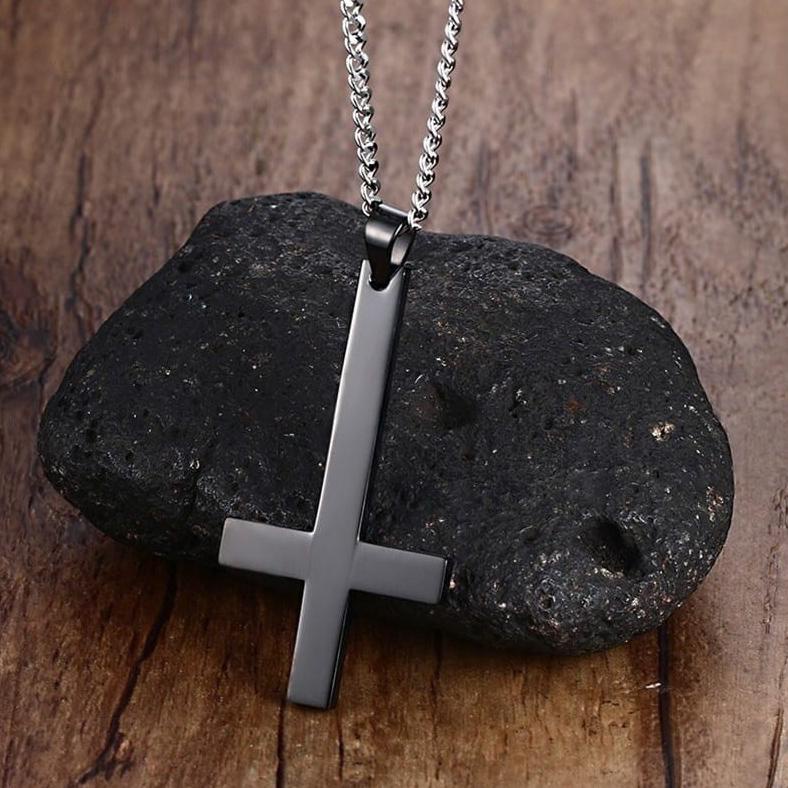 Terlaris Kalung Salib Terbalik Bahan Stainless Steel Untuk Pria Erp