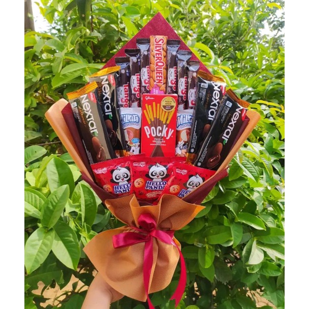 

Kemasan Baru.. (S) Buket MARUN GOLD COWO KEREN SILVERQUEEN MINI/paket/bingkisan Snack Ulang Tahun/Ultah/ Wisuda/Kado/Hadiah Pacar/sahabat/Sidang skripsi/seminar/santunan anak yatim THN