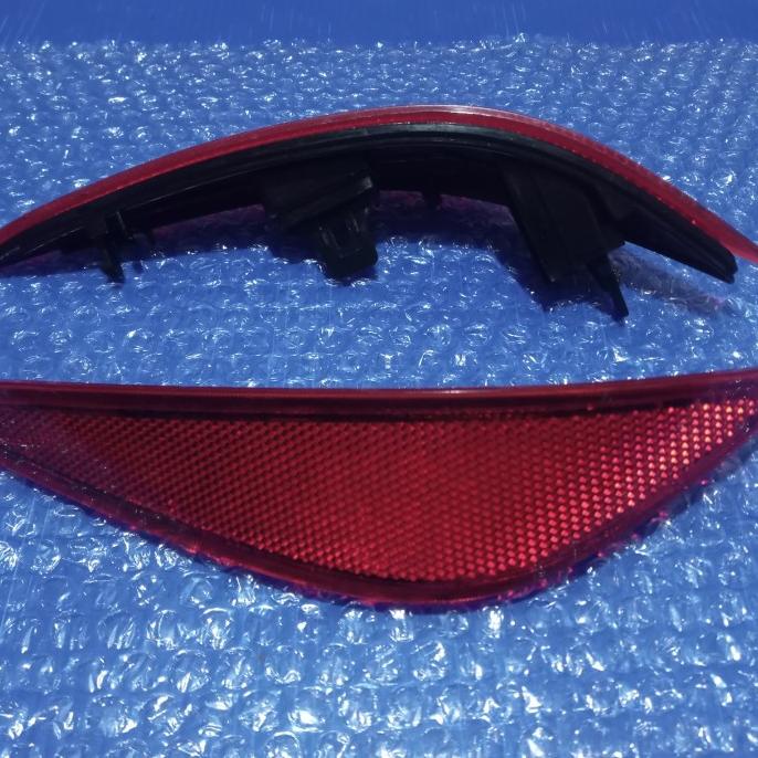 Reflector bemper mata kucing bemper Rush Terios 2018-2020 original set