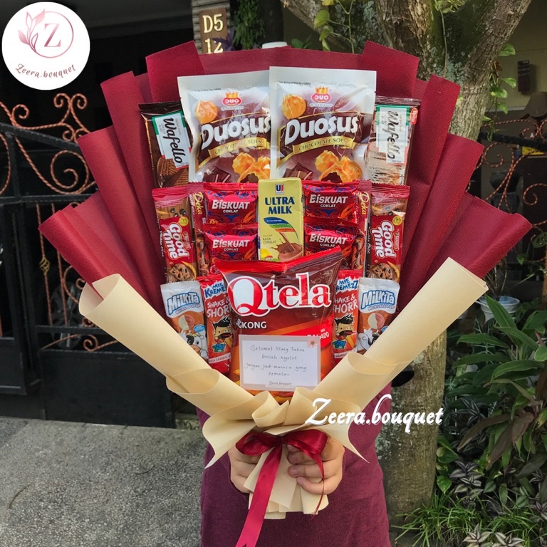 

Produk Premium.. (B23) Buket snack/snack bouquet/bucket snack [INCLUDE: card + packing] 75