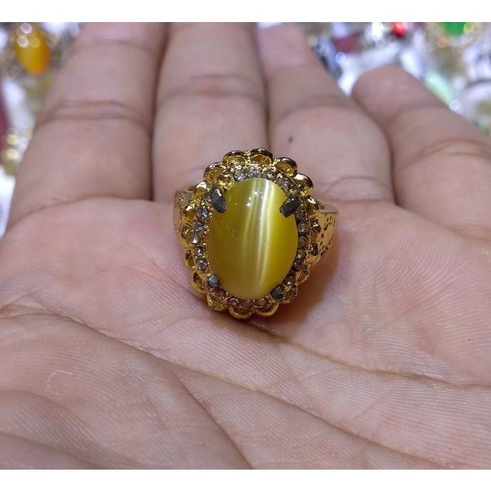 Termantab] Cincin Wanita Batu Akik Mata Kucing Kuning Yellow Cat Eye Unik