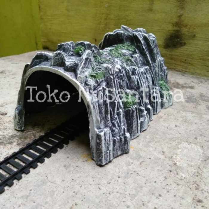 Miniatur Terowongan Kereta Api Railking