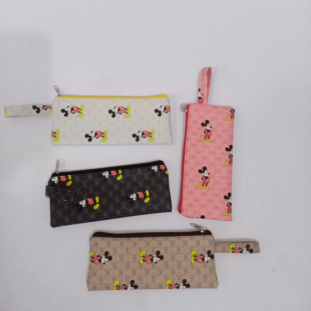 

Pouch Tempat Pensil Karakter Murah Bahan Kain Souvenir Pernikahan Bisa Bayar Ditempat cod