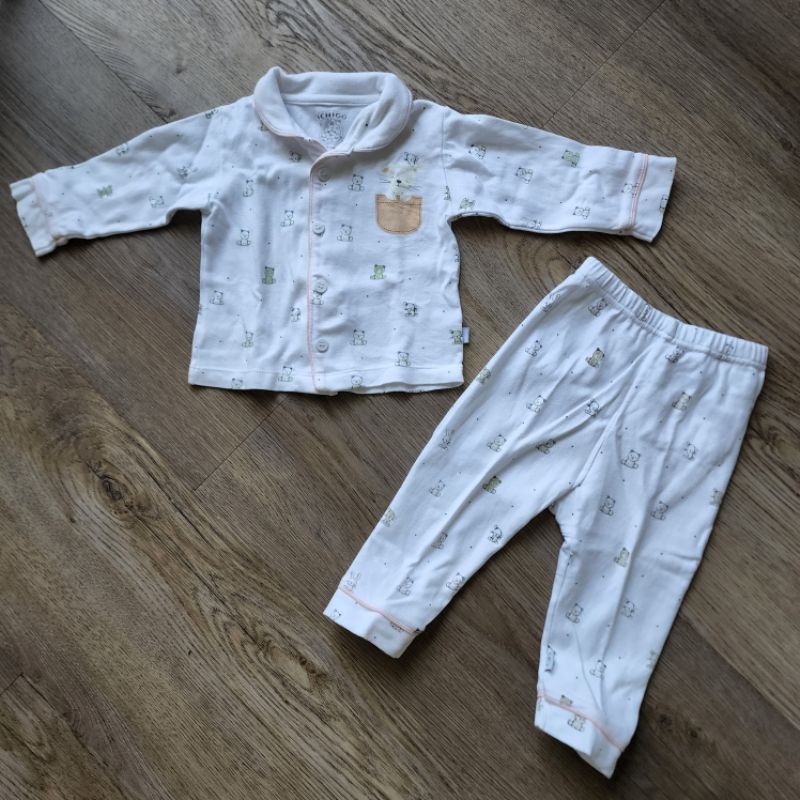 Ichigo setelan bayi size S PRELOVED