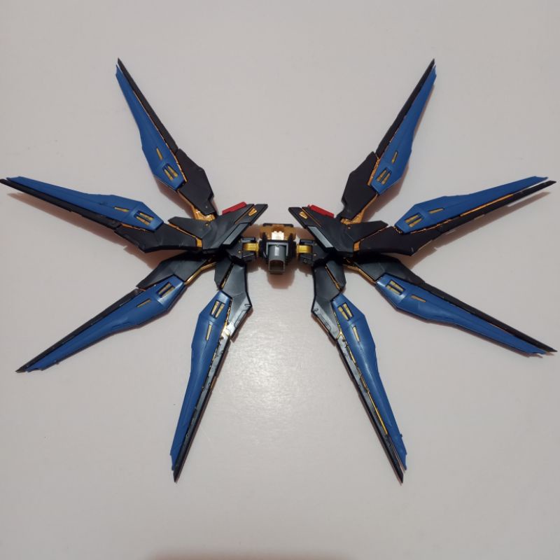 RG Strike Freedom Gundam Backpack + Wings