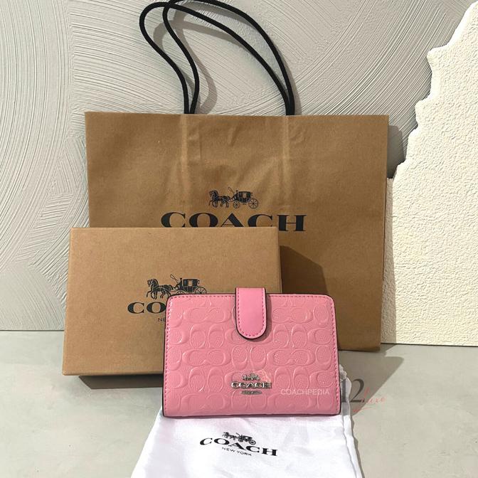 Coach Woman Long Bi-Fold Wallet Original