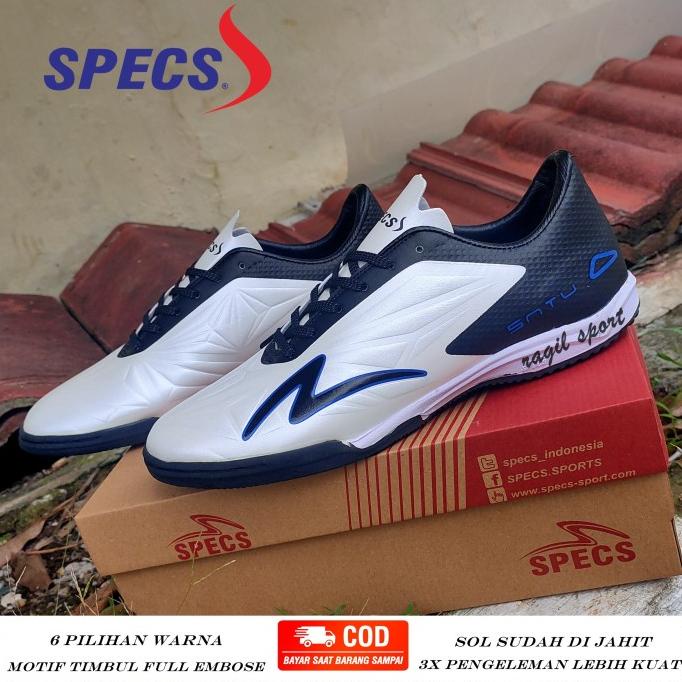Sepatu futsal specs accelerator satu elite putih