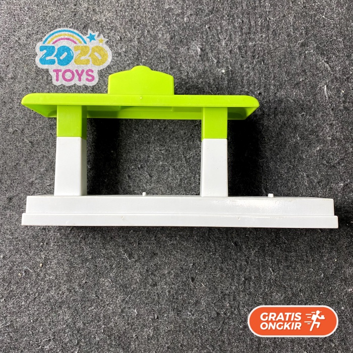 Plarail Chuggington Station Stasiun Takara Tomy var Hijau