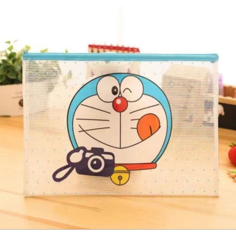 

KAN Map Folder Plastik Mika Bening Jaring Karakter Doraemon A4