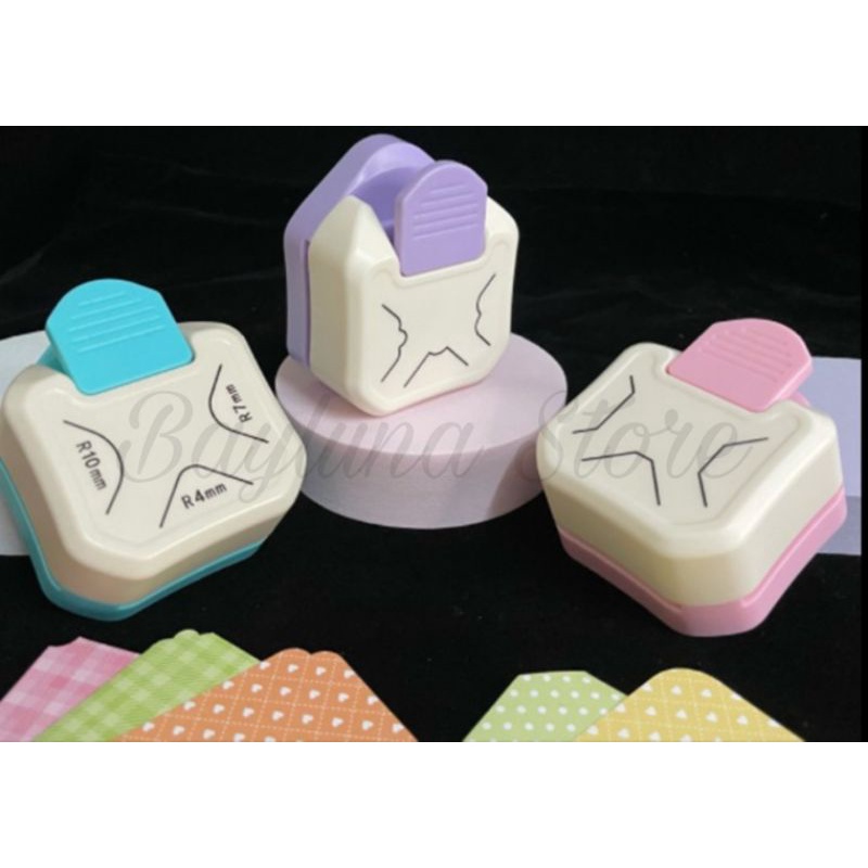 

SX7 ROUND CORNER 3 IN 1 R4 R5 R7 R10 PEMOTONG SUDUT CORNER ROUNDER PUNCHER CORNER PUNCH 4MM SINGLE