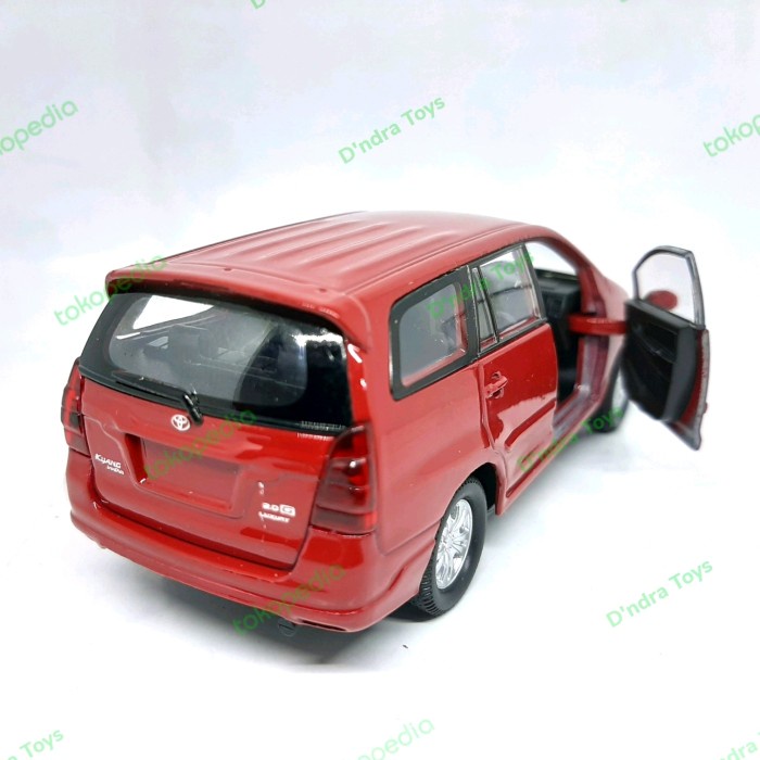 PROMO DIECAST MINIATUR MOBIL TOYOTA KIJANG INNOVA - KOLEKSI DIE-CAST METAL TERLARIS
