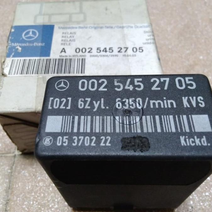 Relay Fuel Pump Pompa Bensin A000 545 27 05 Mercedes W124 300E 6-Cyl