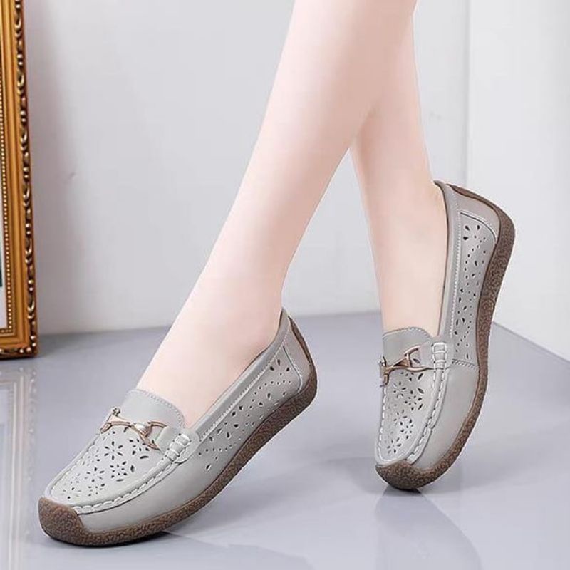 Sepatu wanita import tipe 720