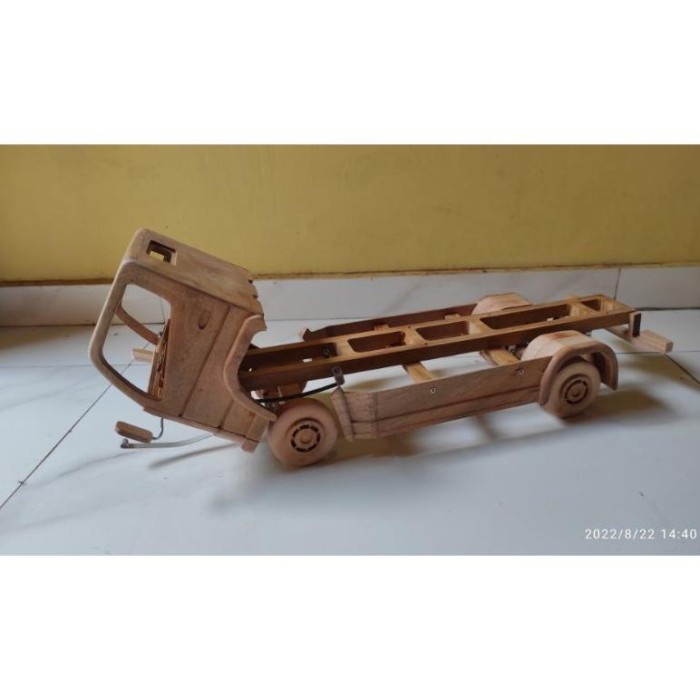 FLASH SALE SASIS MINIATUR TRUK OLENG CANTER SKALA 14 TERMURAH