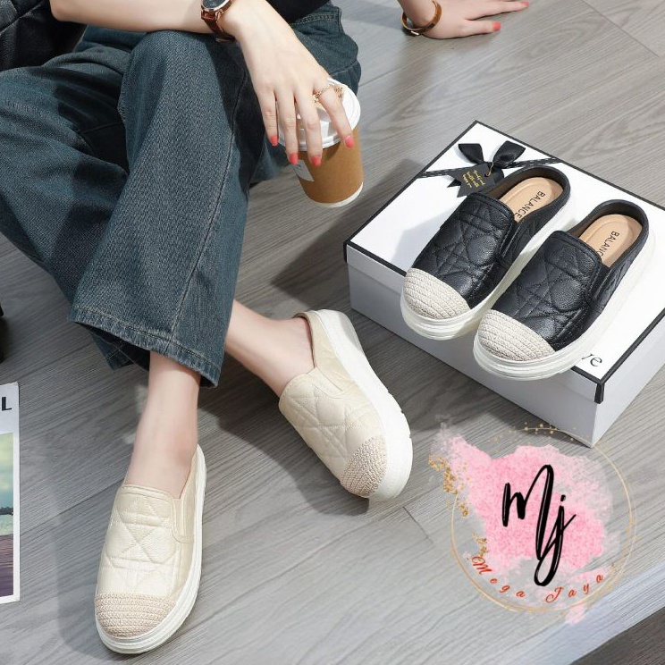 >1N2ND-A Sepatu Flat Jelly Wanita Fashion Korea Import Terbaru V-29