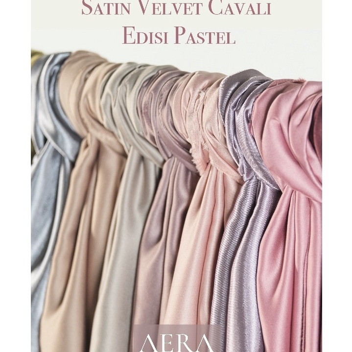 Stock Banyak 1 meter Kain Satin Velvet Cavali by Roberto Cavali edisi PASTEL sage green Ready