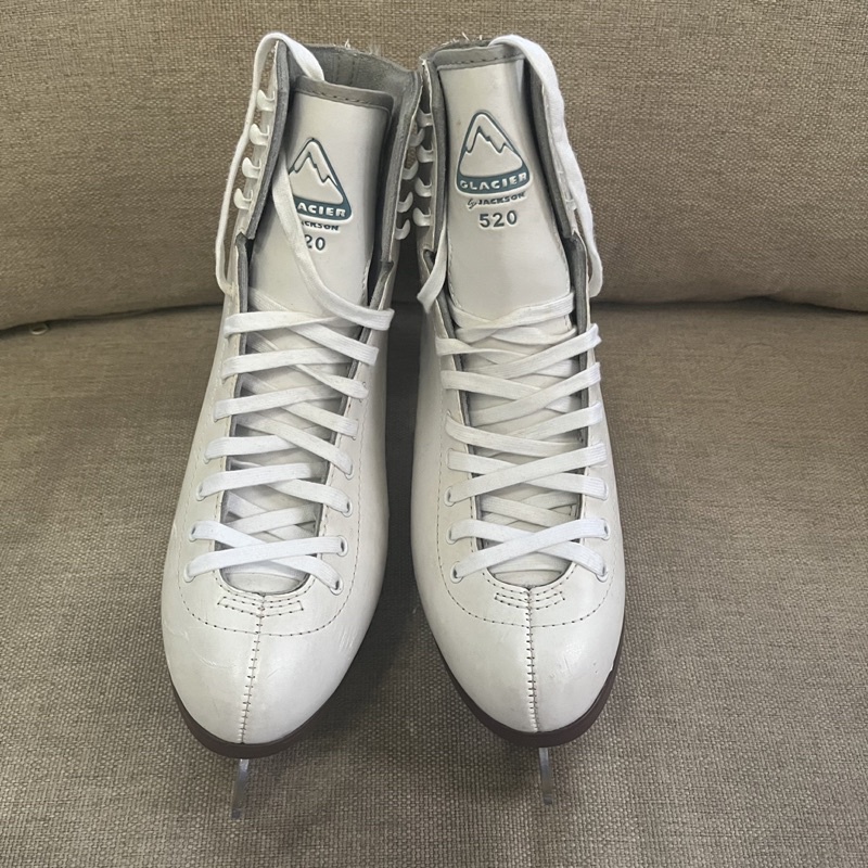 sepatu ice skating Jackson