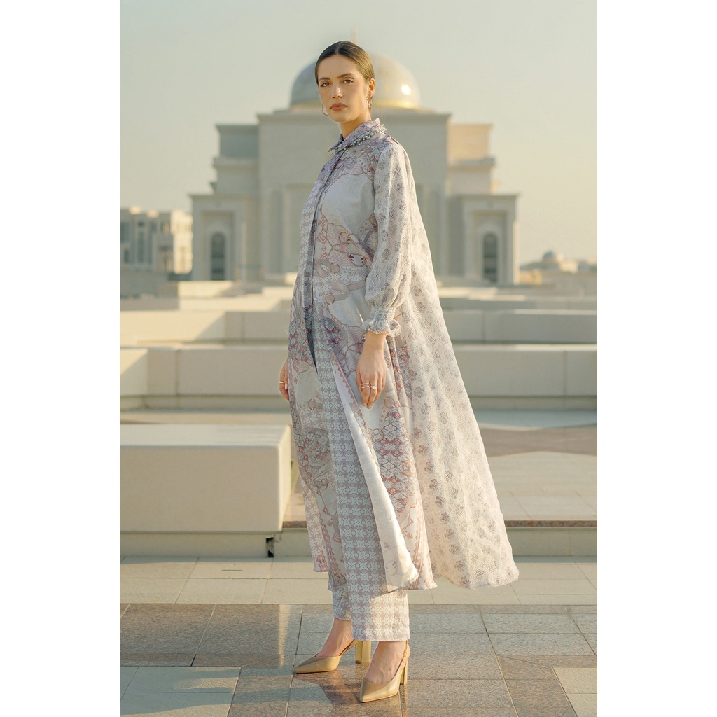 Benang Jarum Festive Puffy Lace Dress - Ivory