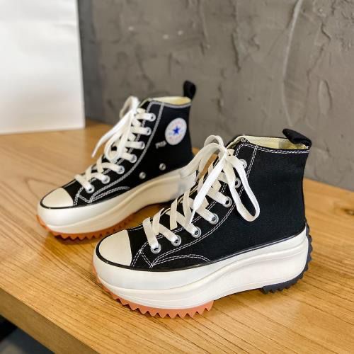 SEPATU WANITA KANVAS JISUNG SNEAKERS BOOTS CEWEK SPORT SHOES ANAK SEKOLAH HITAM DAN PUTIH IMPOR