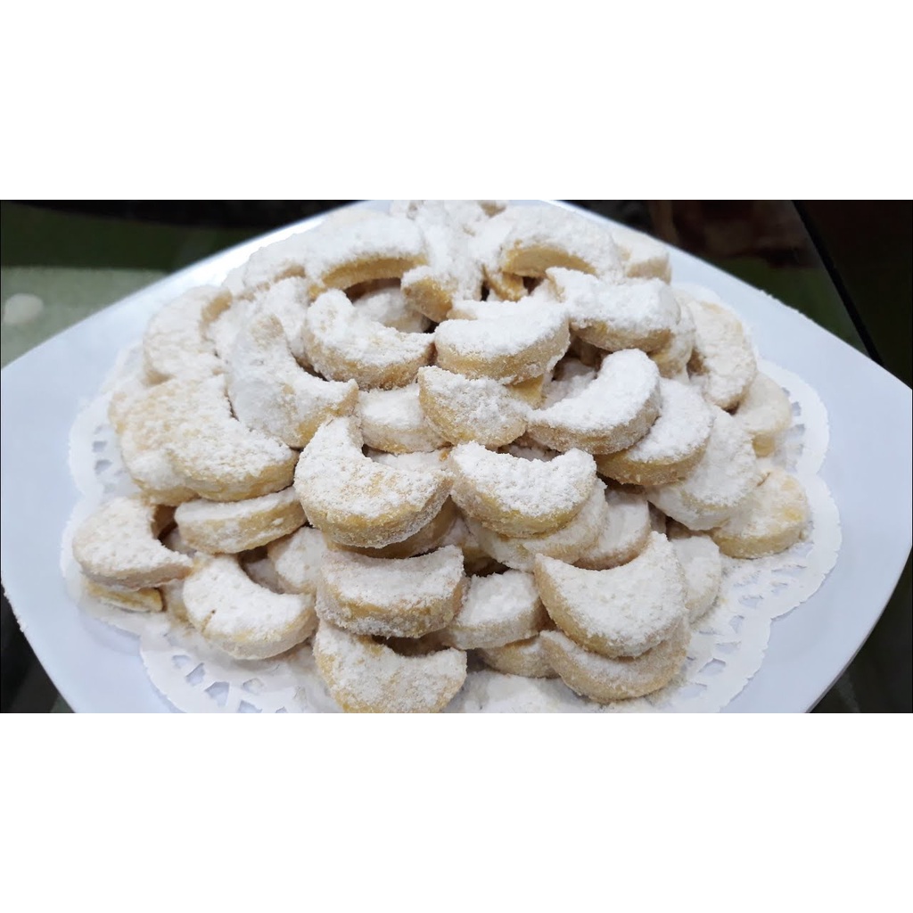 

Kue Salju Kue Putri Salju Kemasan Toples 500gr