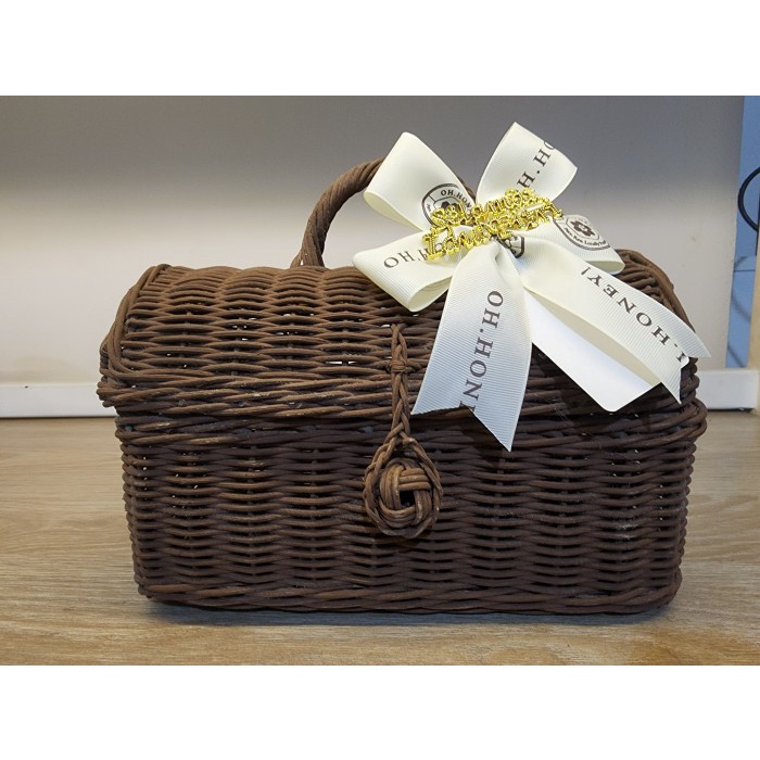 

Hampers Oh,Honey Wooden Hampers