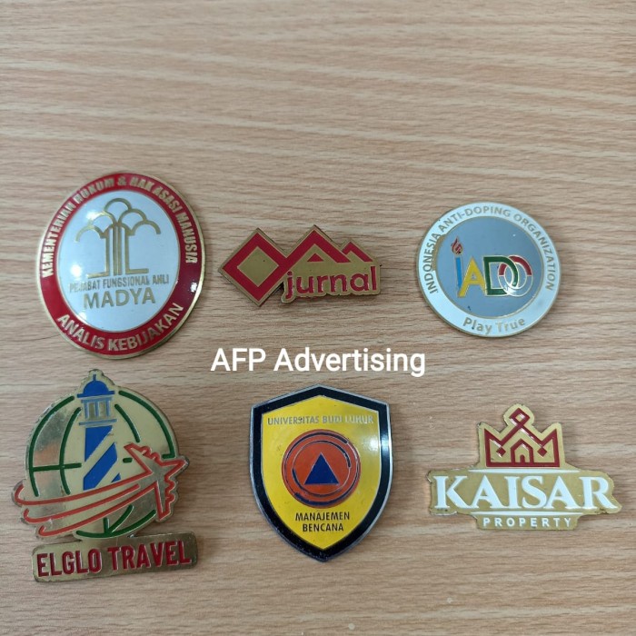 Terlaris Pin Pin Magnet/Pin Costum