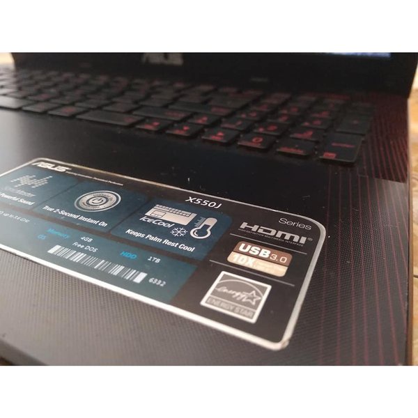 Laptop Leptop Second Gaming Game Online Desain Asus Gaming X550J Core I7 Ram 8Gb Hdd 1Tb Ssd 128Gb