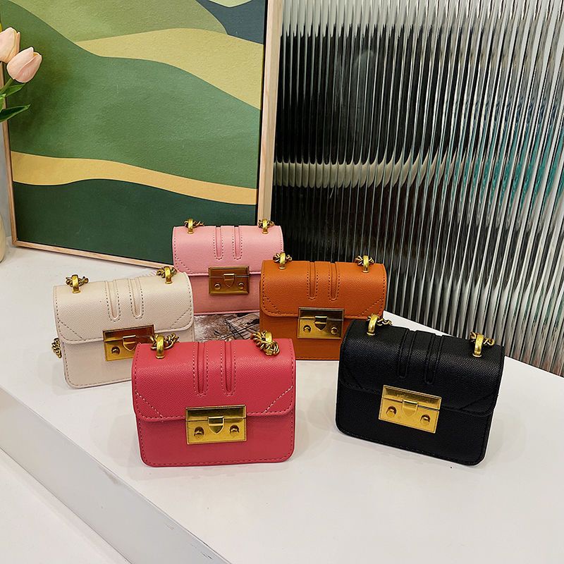 Sera 2023 High-end dan Indah Tas Wanita Gaya Korea Fashion Mini Serbaguna Tas Kecil Paket Merah (Ditembak dengan Hati-hati)