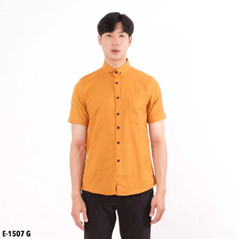KEMEJA PRIA POLOS PENDEK MUSTARD | Basic rami mustard