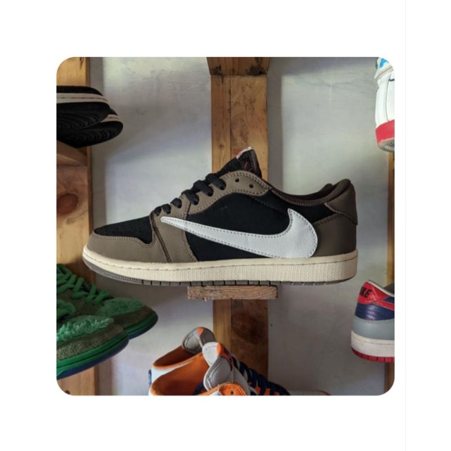Nike air jordan 1 low travis scott brown