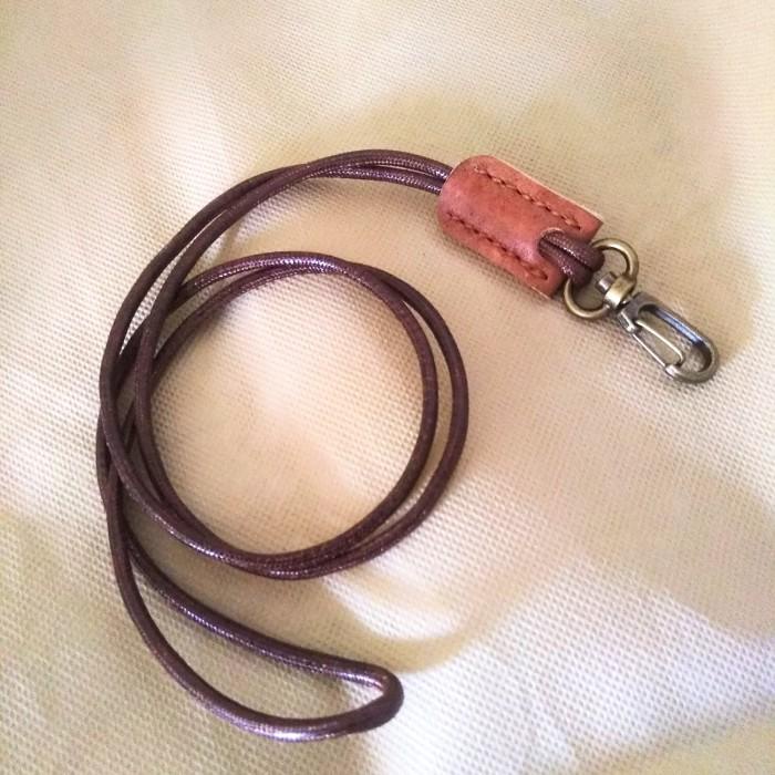 

Terlaris Tali Kulit / Lanyard Kulit