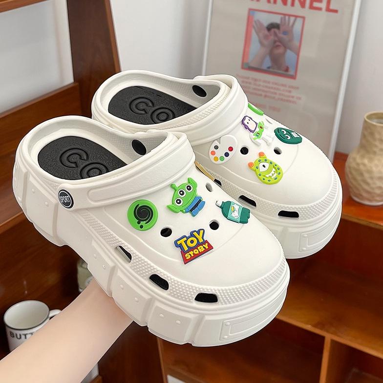 COD MeFoot.ID Sandal Wanita Crocs Import Korea Sandal BAIM Pin Toy Story