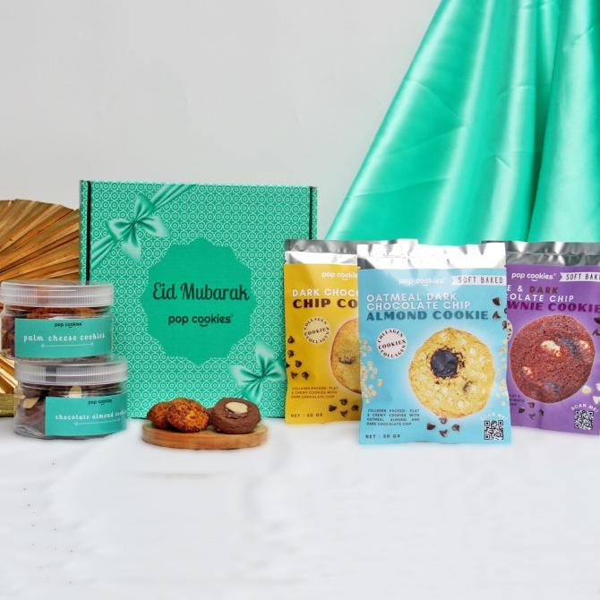 

Hampers Idul Fitri Lebaran Soft Baked Collagen Cookies by Pop Cookies