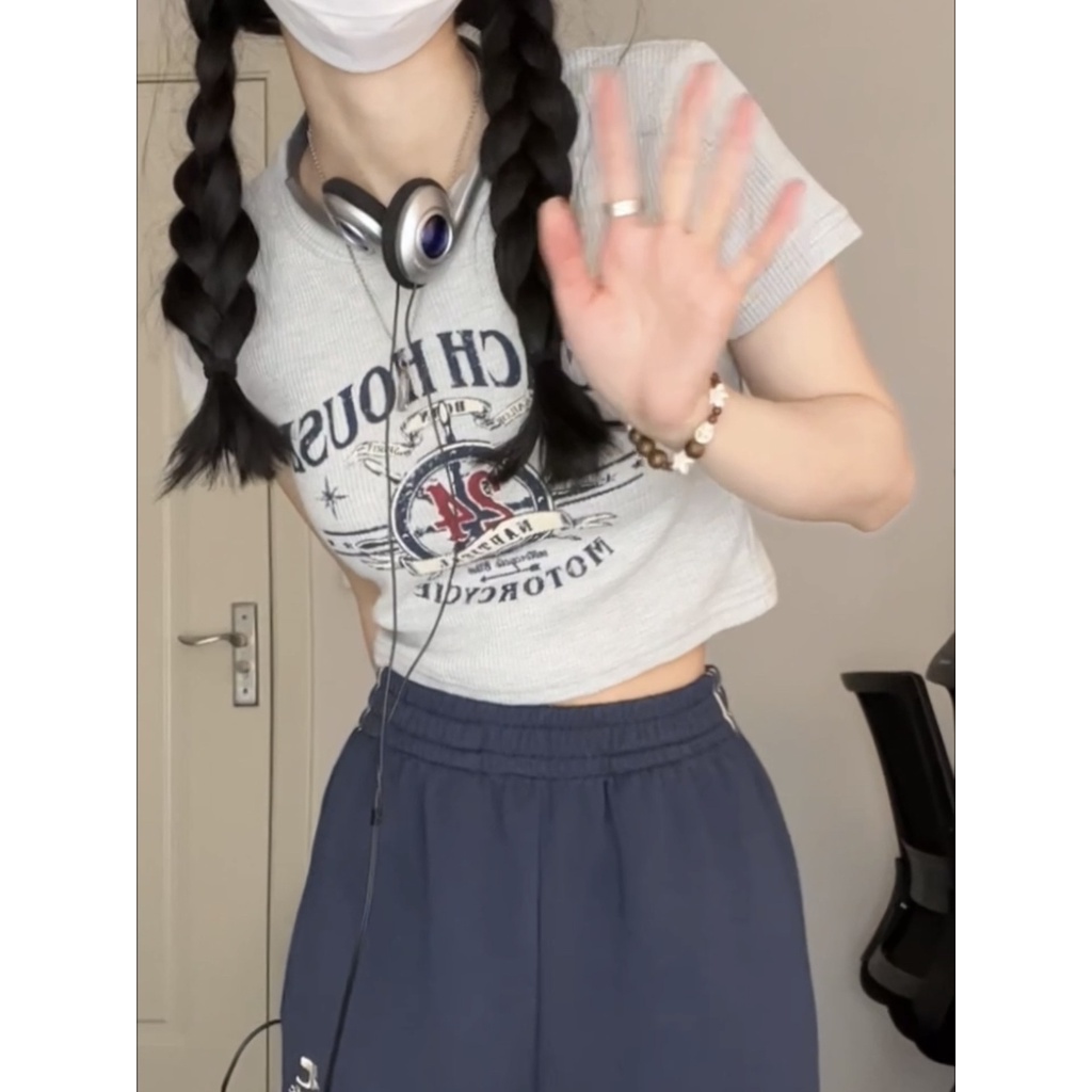 Red College gaya Amerika retro cetak slim slim lengan pendek t-shirt wanita keinginan murni manis hot gadis pinggang tinggi pendek top musim panas