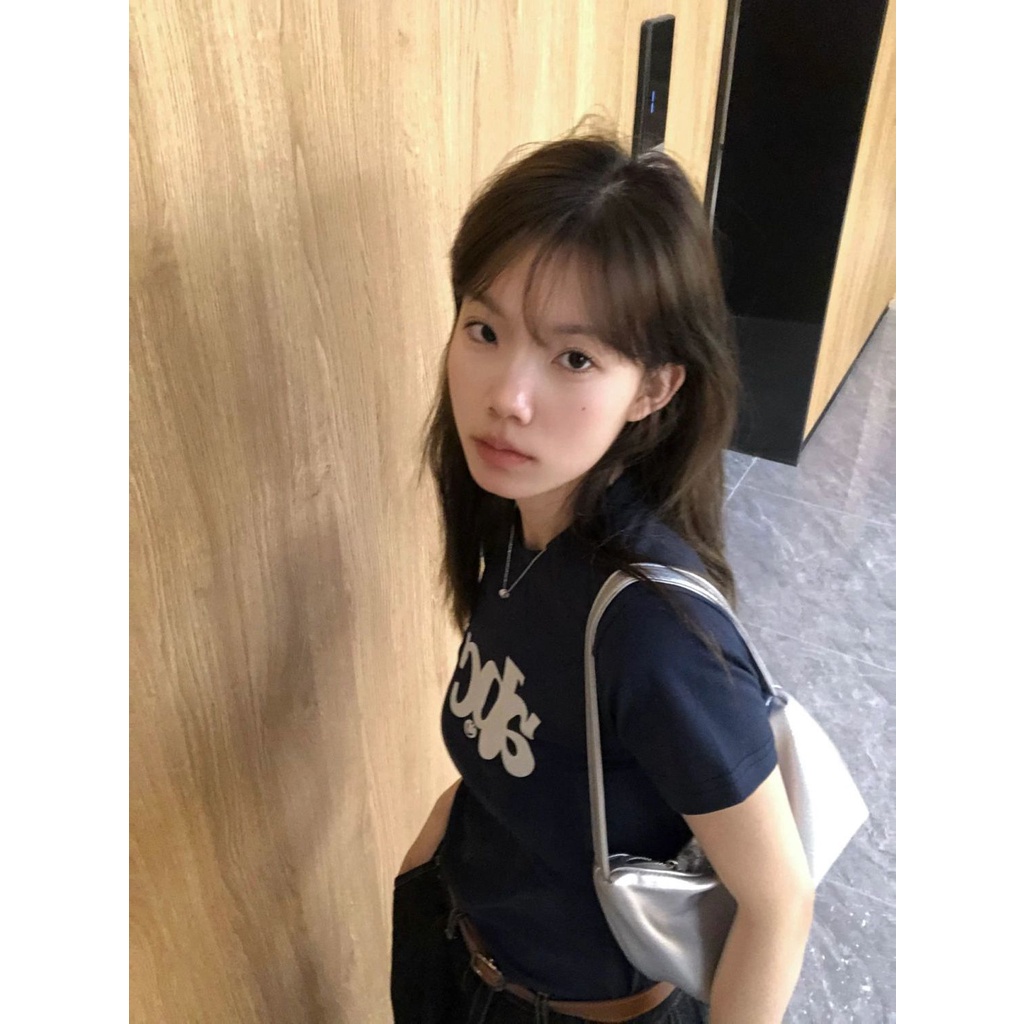 Red Huruf Amerika bahu depan lengan pendek t-shirt wanita penanaman diri ramping gaya asing atasan pendek in gadis panas manis ceruk gaya keinginan murni