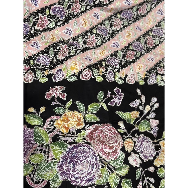 KAIN METERAN BATIK motif bunga