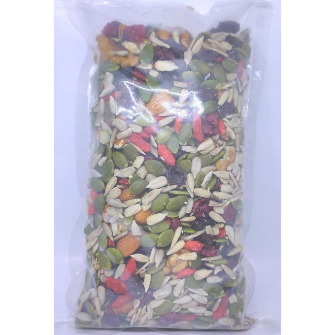 

Promo Promo Campuran Kacang, Biji, & Buah Kering / Original Mix Nut 500 Gr